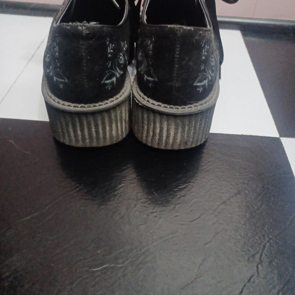 Killstar Velvet Creepers - Picture 3 of 5